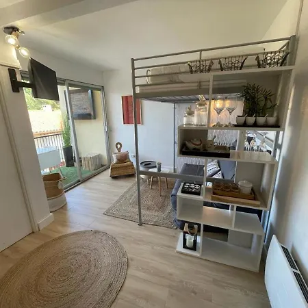 4 Personnes Avec Terrasse A 300m De La - Fr-1-309-372 Collioure