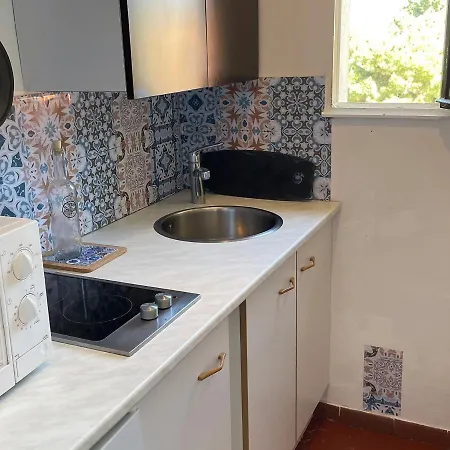 4 Personnes Avec Terrasse A 300m De La - Fr-1-309-372